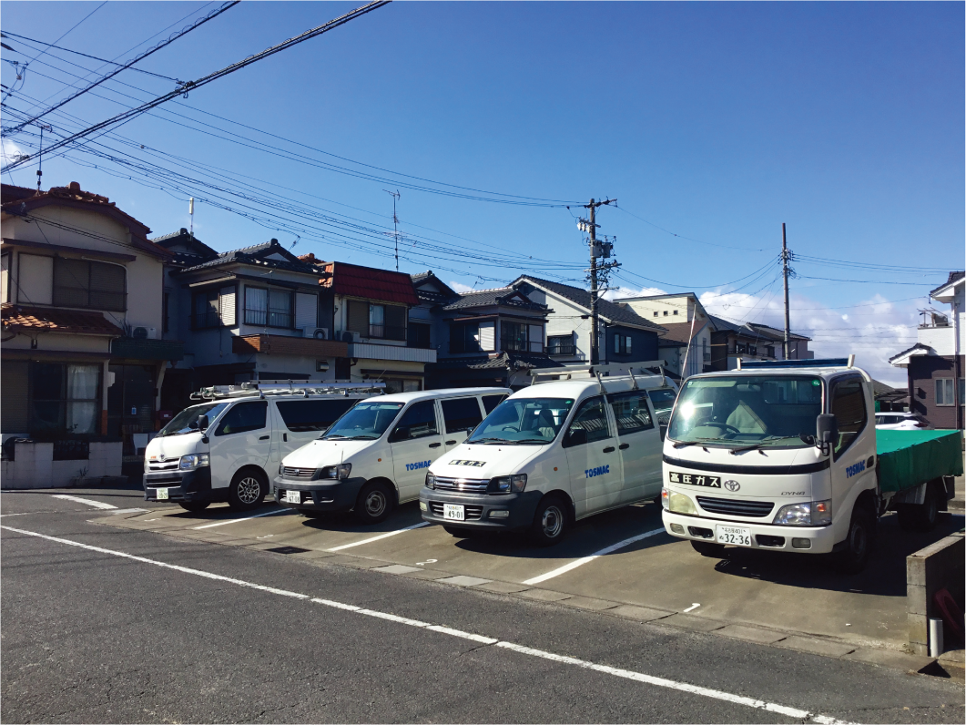 社屋外観