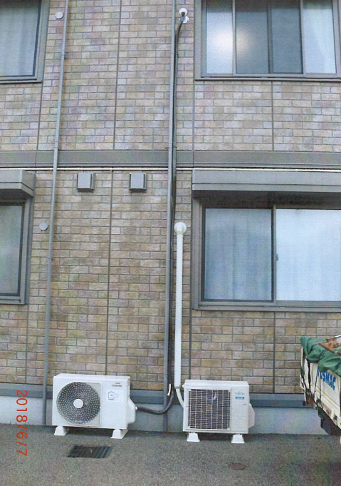 パート宿舎2F取付室外機